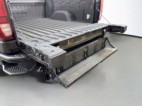 Used 2023 GMC Sierra 1500 Elevation w/ Preferred Package AWD/4WD image 32