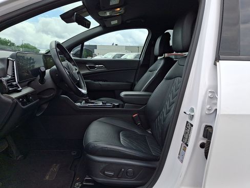 Used 2023 Kia Sportage X-Line AWD/4WD image 13