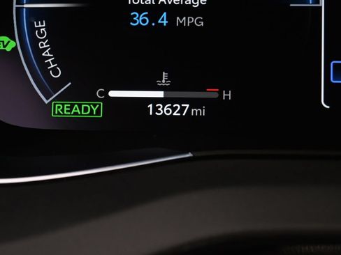 Used 2024 Toyota Venza Limited AWD/4WD image 27
