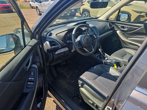 Used 2023 Subaru Forester Limited AWD/4WD image 15