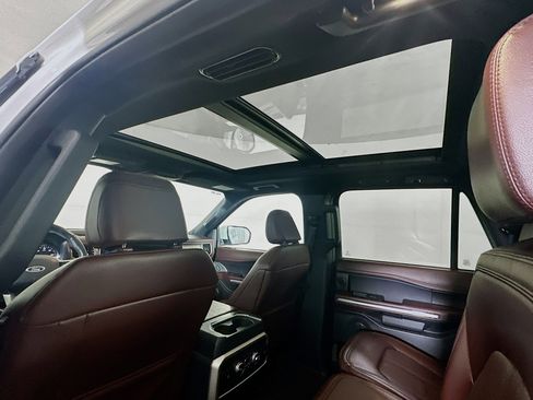 Used 2024 Ford Expedition Max Limited image 27