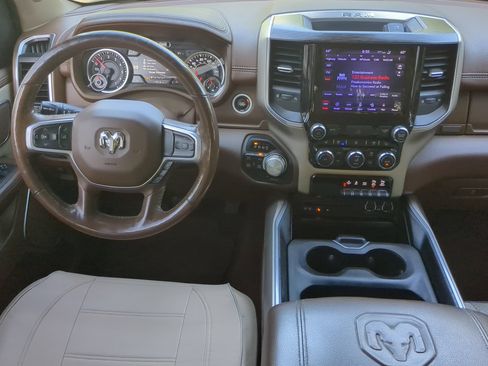 Used 2019 RAM 1500 Laramie AWD/4WD image 51