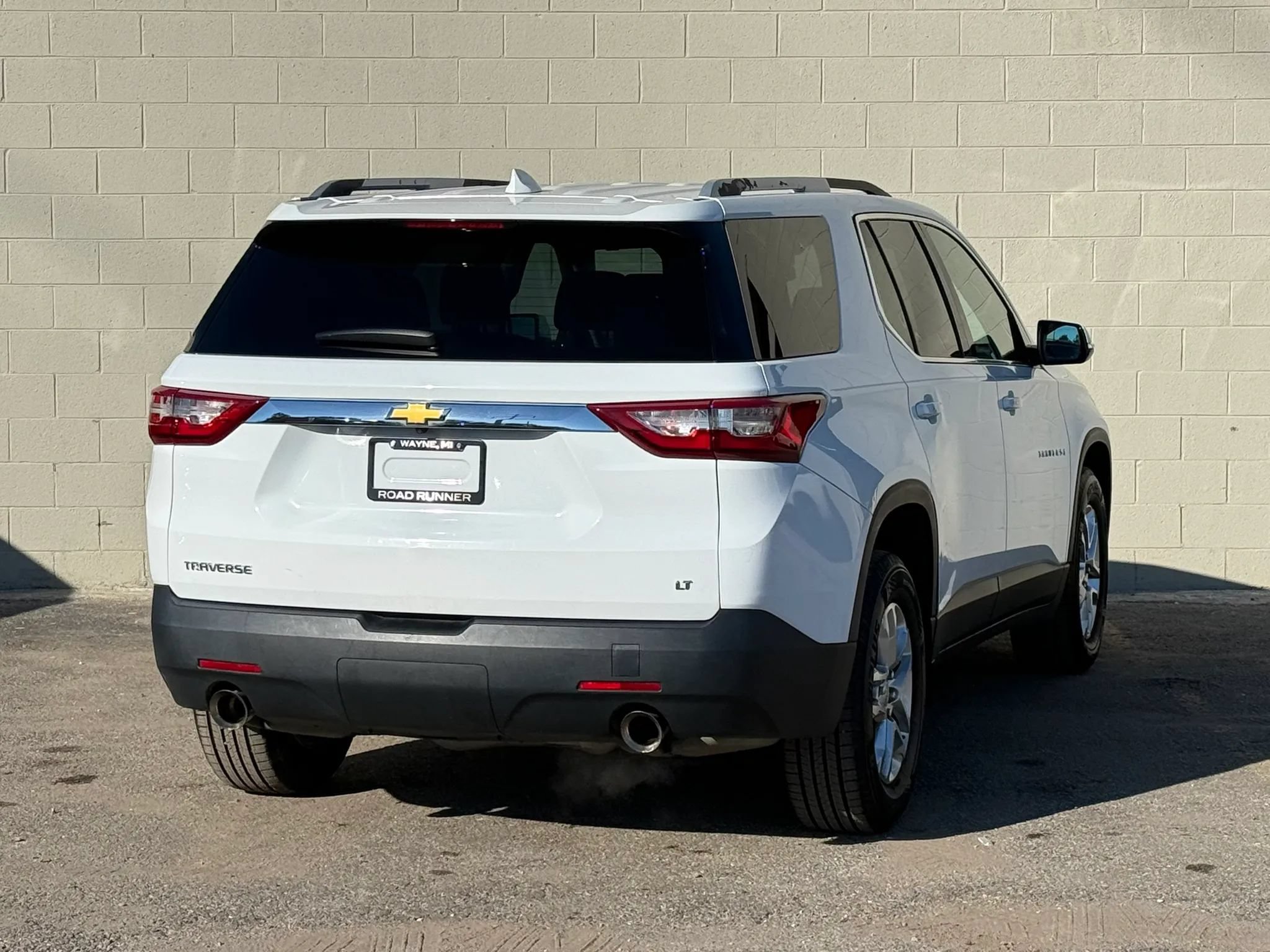 Used 2018 Chevrolet Traverse LT FWD image 9