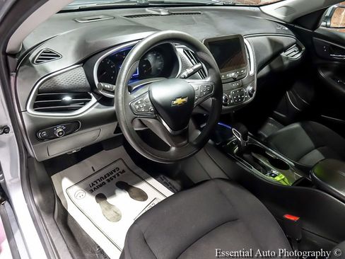 Used 2024 Chevrolet Malibu LT FWD image 12