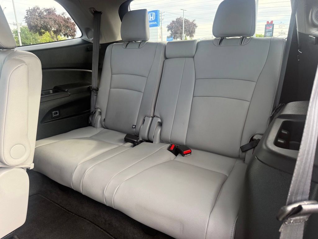 Used 2021 Honda Pilot Elite image 47