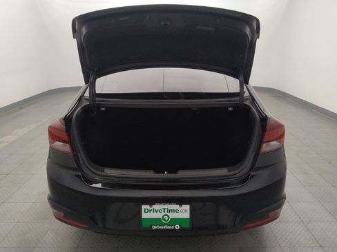 Used 2019 Hyundai Elantra Limited FWD image 29