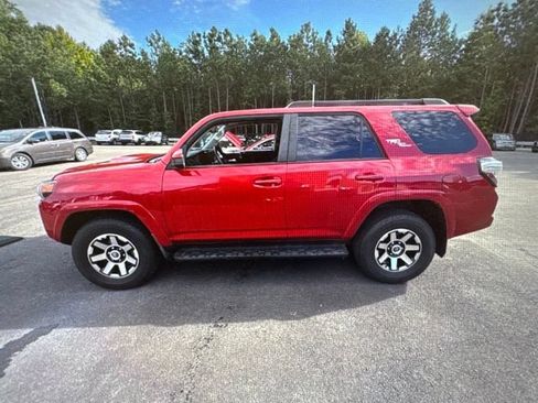 Used 2021 Toyota 4Runner TRD Off-Road AWD/4WD image 23