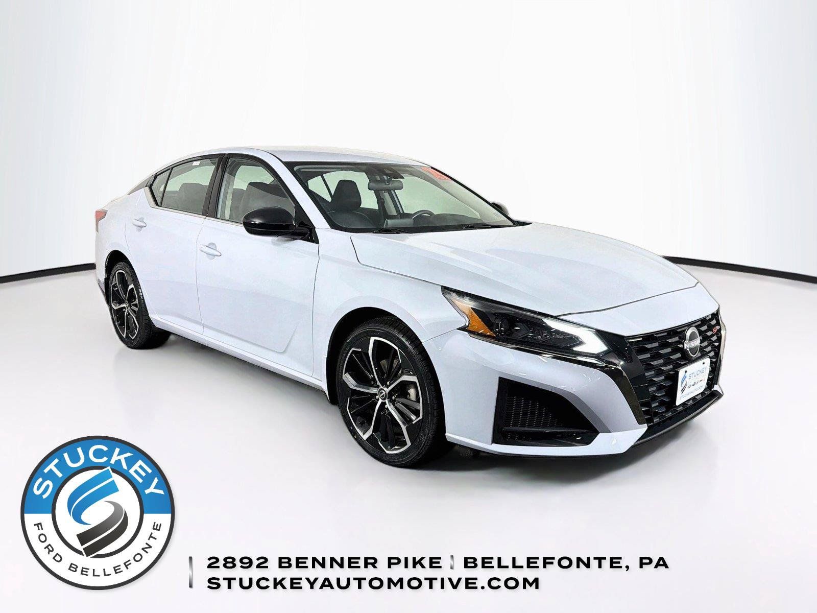 Used 2023 Nissan Altima 2.5 SR AWD/4WD image 1