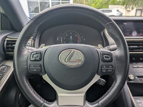 Used 2018 Lexus IS 300 F Sport image 19