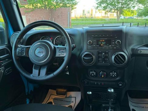 Used 2017 Jeep Wrangler Unlimited Sport w/ Quick Order Package 24S AWD/4WD image 7