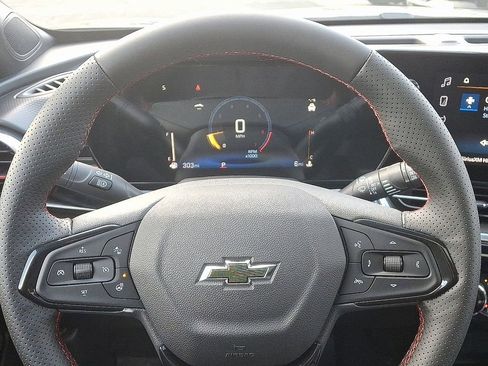 New 2026 Chevrolet Trax RS FWD image 11