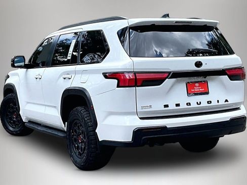 Used 2024 Toyota Sequoia TRD Pro AWD/4WD image 4