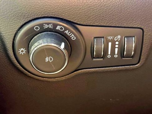 Used 2023 Jeep Compass Limited AWD/4WD image 22