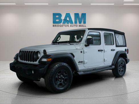 Used 2024 Jeep Wrangler Unlimited Sport AWD/4WD image 3
