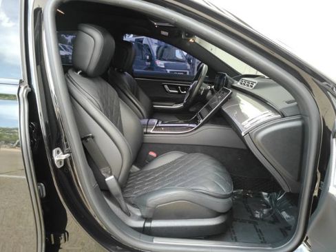 Used 2023 Mercedes-Benz S 580 4MATIC Sedan w/ AMG Line image 24
