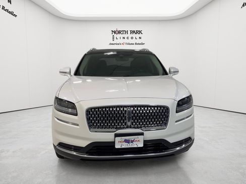 Certified 2022 Lincoln Nautilus Reserve FWD image 2