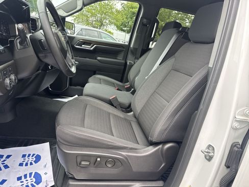 Used 2024 Chevrolet Silverado 1500 LT AWD/4WD image 12