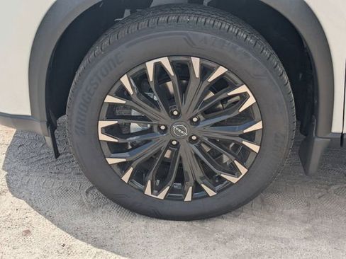 New 2026 Nissan Rogue SV FWD image 10