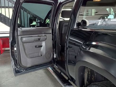 Used 2013 GMC Sierra 1500 SLE w/ Power Tech Package AWD/4WD image 19