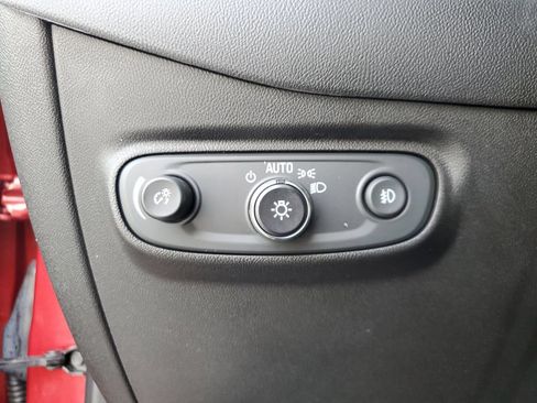 Used 2020 Chevrolet Equinox Premier FWD image 28