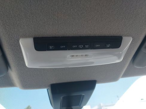 Used 2024 Nissan Kicks S FWD image 15