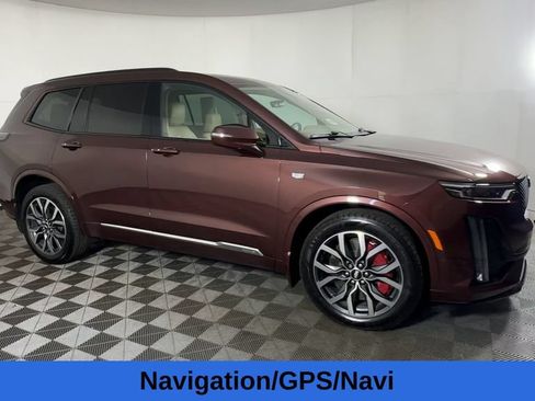 Certified 2023 Cadillac XT6 Sport w/ Platinum Package AWD/4WD image 4