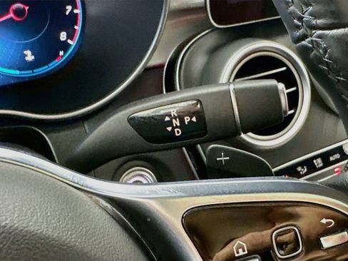 Used 2023 Mercedes-Benz GLC 300 4MATIC Coupe image 17