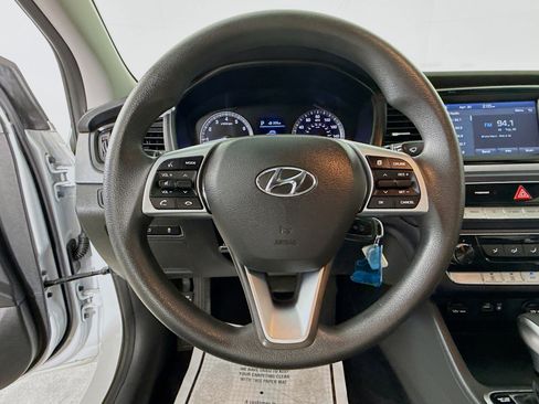 Used 2019 Hyundai Sonata SE FWD image 11