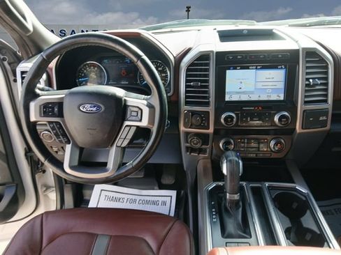 Used 2019 Ford F150 Platinum w/ Equipment Group 701A Luxury AWD/4WD image 10