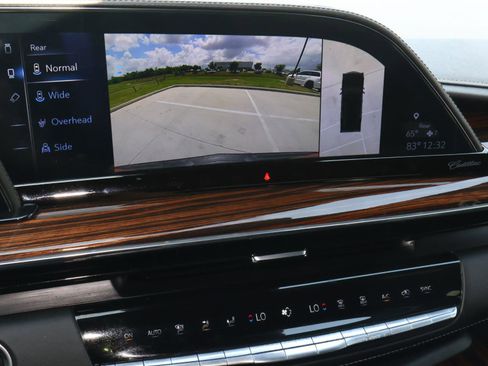 Used 2023 Cadillac Escalade Premium Luxury w/ LPO, Illumination Package image 36