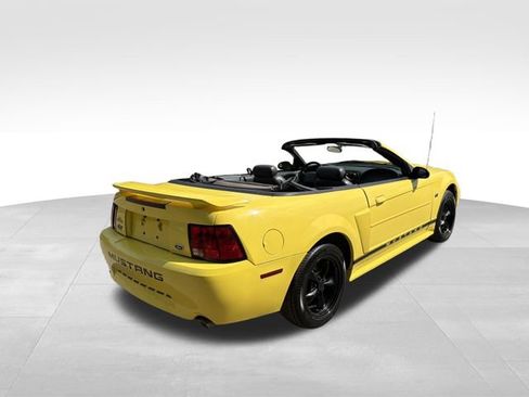 Used 2003 Ford Mustang GT RWD image 10