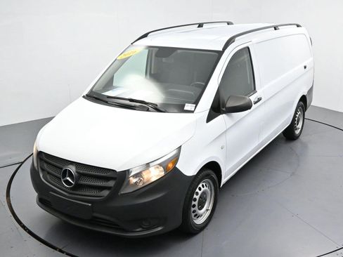 Used 2016 Mercedes-Benz Metris image 32