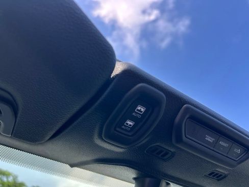 Used 2022 Jeep Wrangler Unlimited Sahara w/ Safety Group AWD/4WD image 47