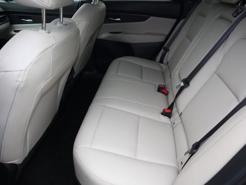 Used 2025 Nissan Murano SV AWD/4WD image 16