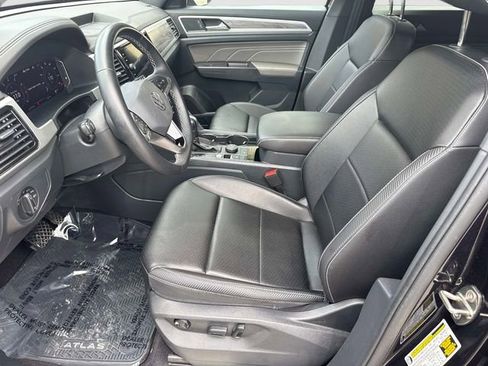 Used 2023 Volkswagen Atlas Cross Sport SE AWD/4WD image 13