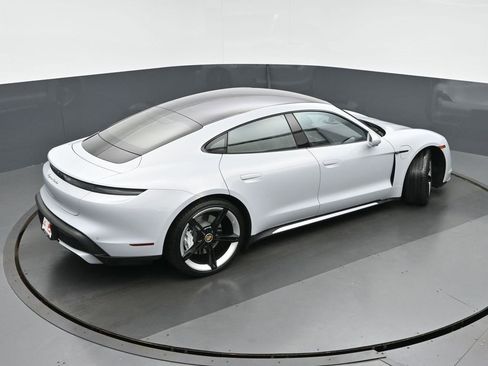Used 2022 Porsche Taycan Turbo w/ Premium Package image 34