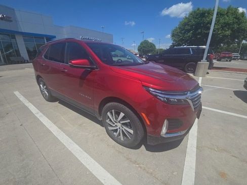 Used 2023 Chevrolet Equinox Premier AWD/4WD image 8