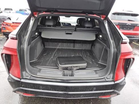 Used 2024 Cadillac Lyriq Luxury w/ LPO, Floor Liner Package image 7