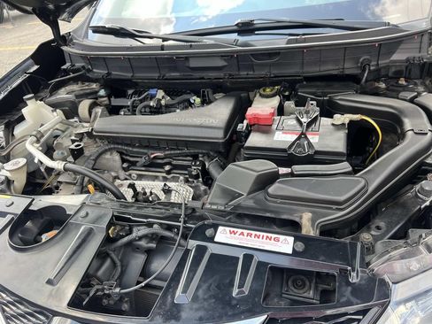 Used 2016 Nissan Rogue SL AWD/4WD image 9