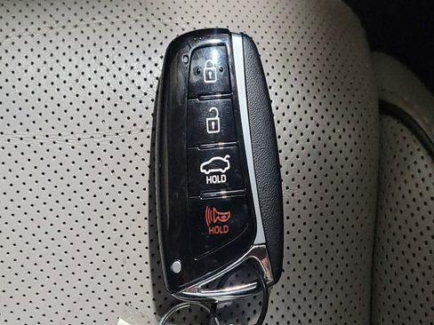 Used 2015 Hyundai Genesis 5.0 RWD image 32