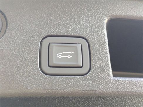 New 2026 Chevrolet Equinox ACTIV w/ Safety and Technology Package image 33