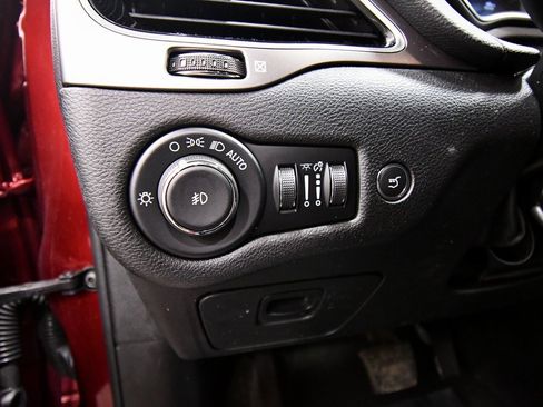 Used 2021 Jeep Cherokee Limited w/ Elite Package image 20