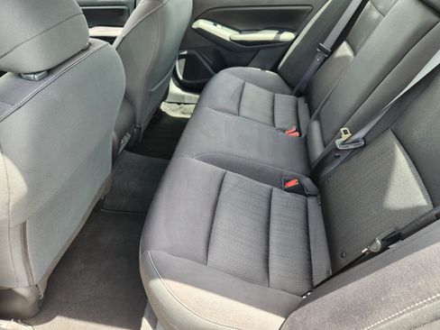 Used 2025 Nissan Altima 2.5 SV FWD image 29