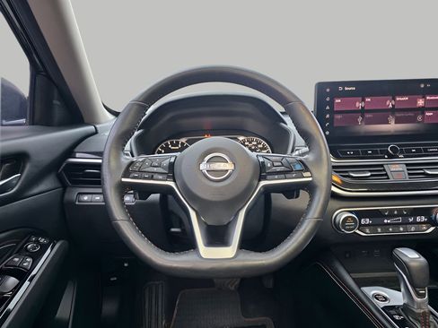 Used 2023 Nissan Altima 2.0 SR image 18