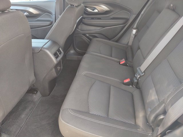 Used 2024 GMC Terrain SLE FWD image 17
