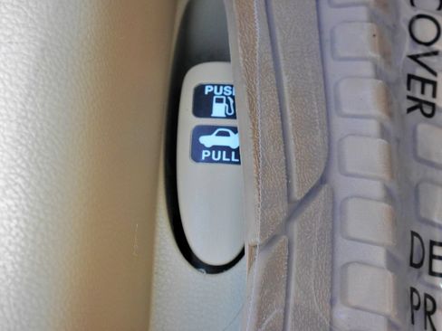 Used 2010 Honda Accord EX-L image 26