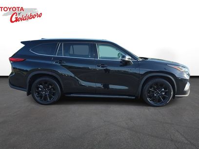 Used 2021 Toyota Highlander XLE