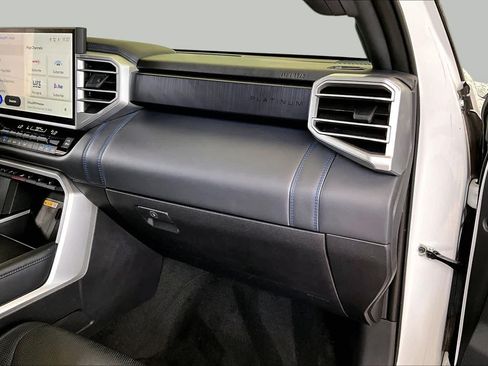 Used 2024 Toyota Sequoia Platinum AWD/4WD image 16