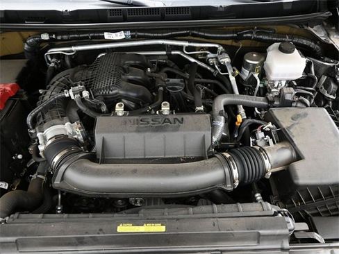 Used 2024 Nissan Frontier S image 31