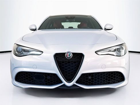 Used 2023 Alfa Romeo Giulia Sprint RWD image 8